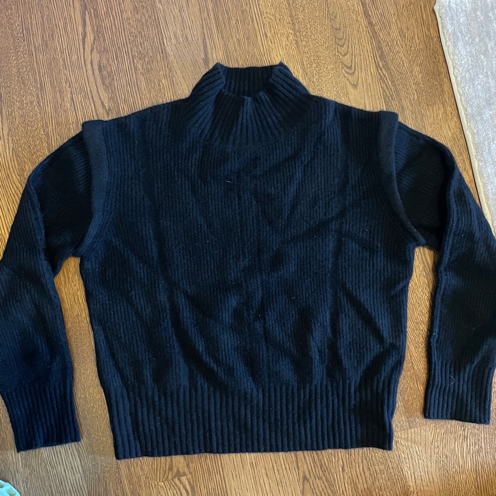 *Worn once* Aqua 100% Cashmere Sweater